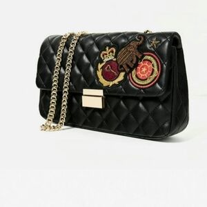Zara quilted patched shoulder bag color black